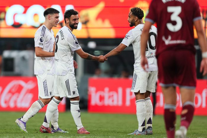 Bruno Fernandes vẫn xuất sắc, là đầu tàu của MU.