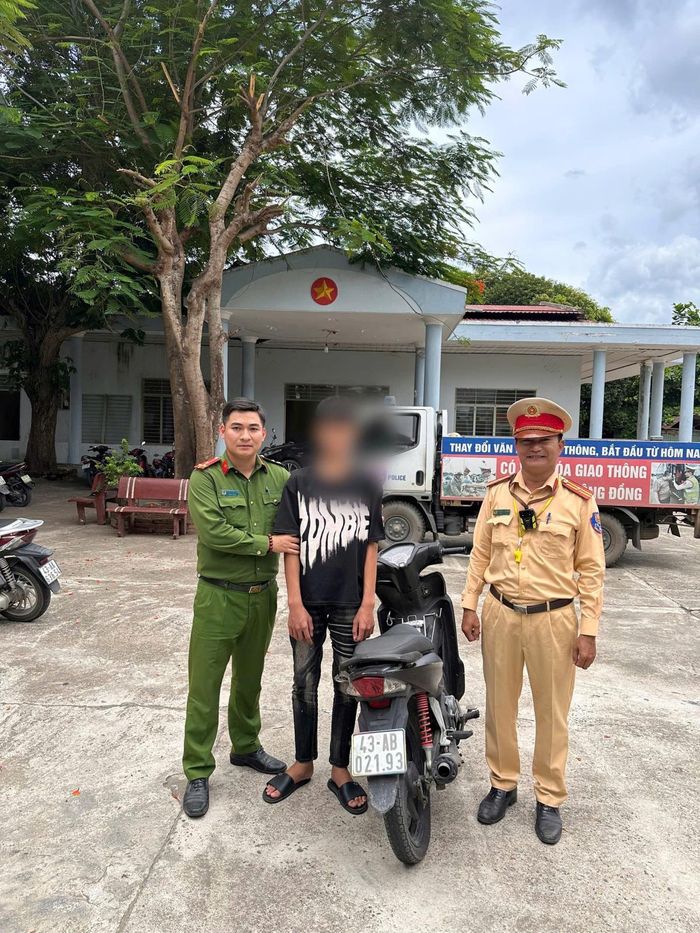 Hình ảnh L.V.N “làm xiếc” trên đường và khi bị cơ quan Công an làm rõ.