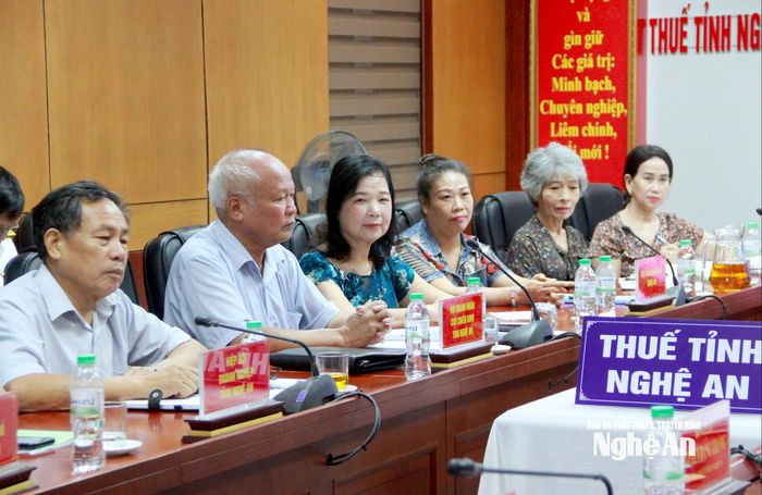 Đại diện các hiệp hội, doanh nghiệp tham dự buổi tọa đàm. Ảnh: Quang An