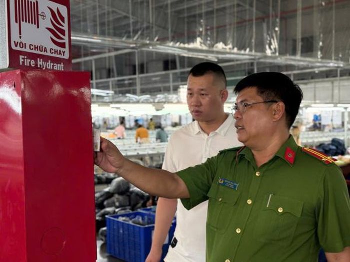 Công an tỉnh Tây Ninh tăng cường công tác kiểm tra, phòng ngừa cháy nổ ở các khu công nghiệp, cơ sở sản xuất.