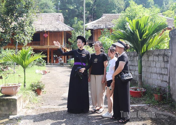Làng Văn hóa du lịch Tân Lập, xã Tân Trào là đểm đến hấp dẫn du khách trên hành trình khám phá Thủ đô Kháng chiến.