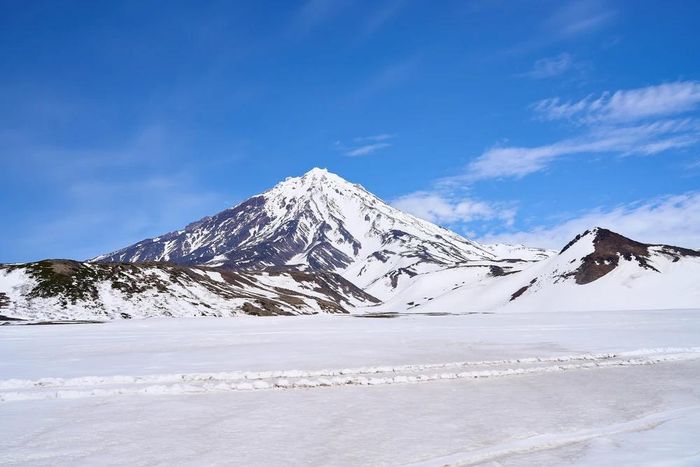 Núi lửa ở Kamchatka, Nga ngày 4/6/2025.