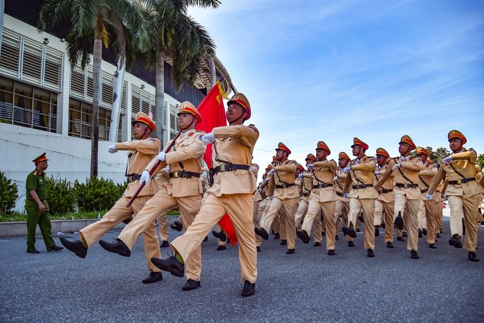 Khối nam sỹ quan Cảnh sát giao thông. Lãnh đạo CATP yêu cầu rõ, buổi diễu binh, diễu hành phải thật sự thỏa mãn được người dân