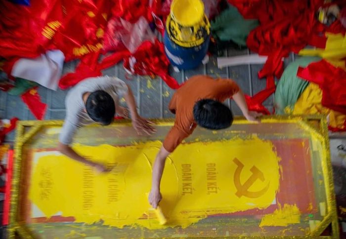 ... lại trở nên tất bật, nhộn nhịp hơn. Ảnh: Khánh Hòa – TTXVN