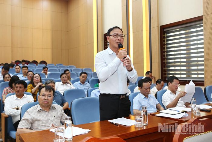 Đại diện doanh nghiệp phát biểu tại hội nghị.