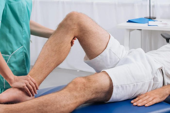 Có nhiều cách xử trí đau đùi sau chạy bộ.