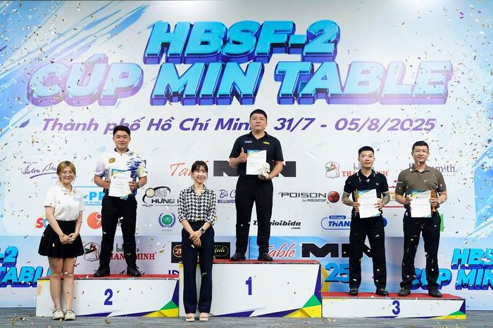 Minh Tài vô địch nội dung pool 9 bi nam. Ảnh: LP