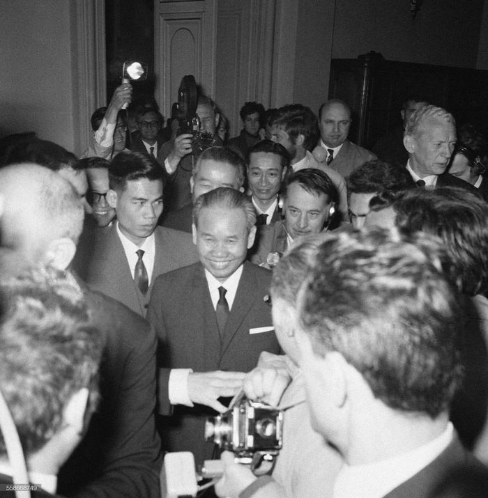 Bộ trưởng Ngoại giao Xuân Thủy tại Paris, Pháp vào ngày 10/5/1968. (Nguồn: Getty Images)