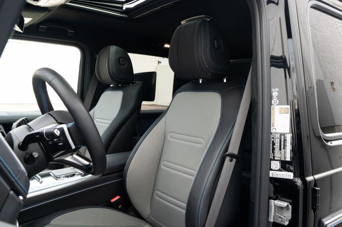  Theo người phát ngôn của Mercedes-Benz, hãng đã "chuẩn bị sẵn sàng cho mọi tình huống". Thậm chí, thương hiệu này có biết có thể phát triển thêm phiên bản hybrid mới. 