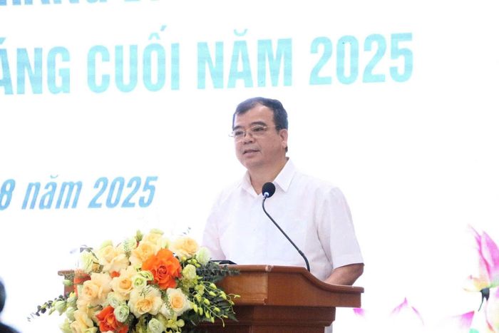 Ông Nguyễn Minh Hùng, Phó Chủ tịch UBND TP Hải Phòng phát biểu chỉ đạo tại hội nghị.
