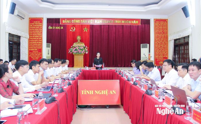 Toàn cảnh cuộc họp của tổ công tác số 4. Ảnh: Mai Hoa