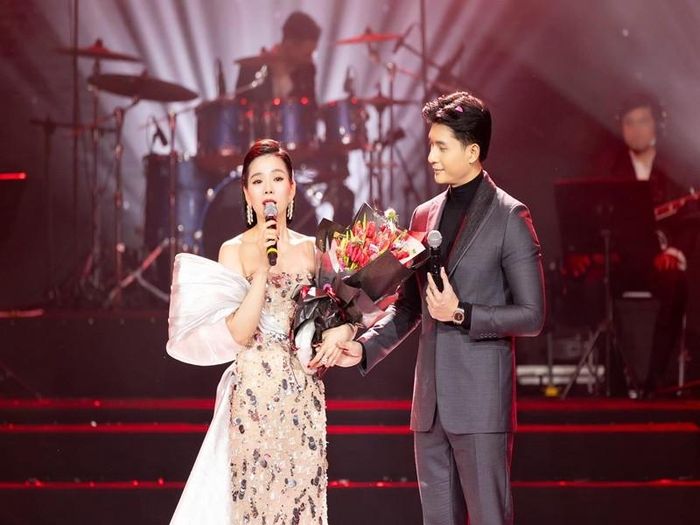 Lâm Bảo Châu làm người mẫu, đóng phim. Sau khi hẹn hò Lệ Quyên, anh còn thử sức dẫn chương trình. Ảnh: Instagram Lệ Quyên.