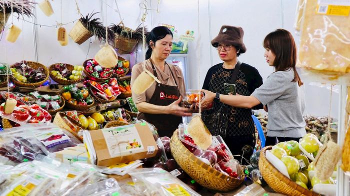 Các sản phẩm nông sản chất lượng cao từ Lâm Đồng có mặt tại nhiều điểm bán lẻ, tạo cầu nối vững chắc giữa nhà sản xuất và người tiêu dùng