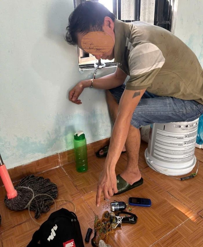 Các đối tượng: Q., C. và Đ.