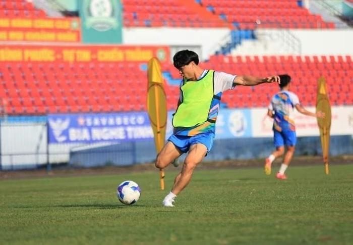 Công Phượng chưa thể ra sân thi đấu vì chấn thương.