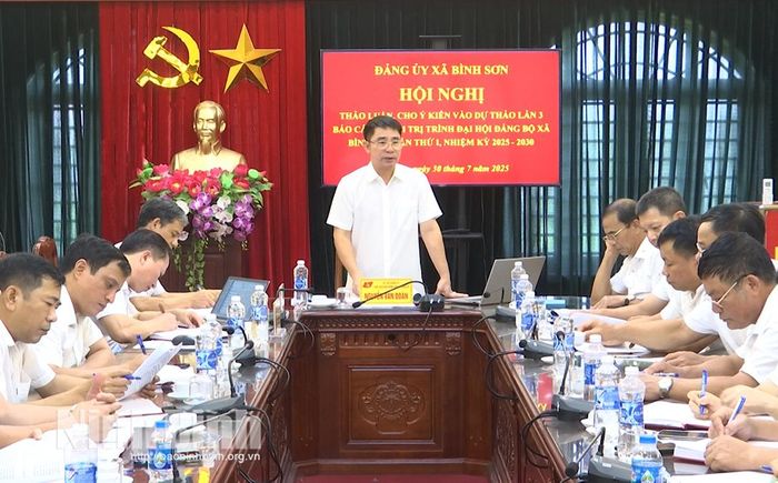 Hội nghị Ban Thường vụ Đảng ủy xã Bình Sơn thảo luận, cho ý kiến đóng góp vào dự thảo Báo cáo chính trị trình Đại hội Đảng bộ xã lần thứ I, nhiệm kỳ 2025 - 2030.