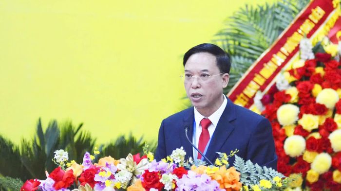 Bí thu Đảng ủy phường Long Biên Nguyễn Mạnh Hà phát biểu tại Đai hội. Ảnh: Thanh Bình