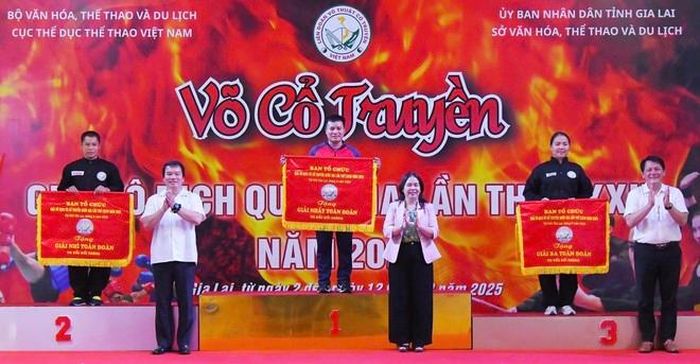 Đoàn Công an nhân dân xuất sắc xếp thứ 2 toàn đoàn nội dung đối kháng