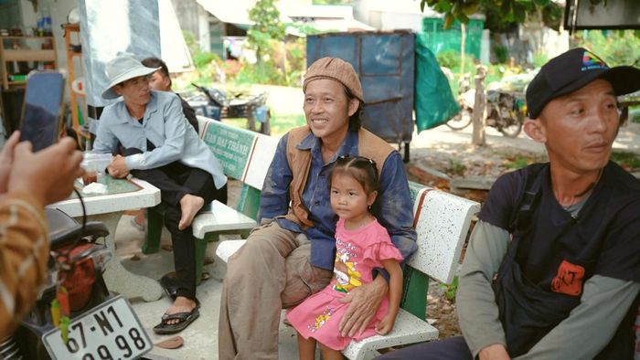  Hậu trường NSƯT Hoài Linh ghi hình tại An Giang. 