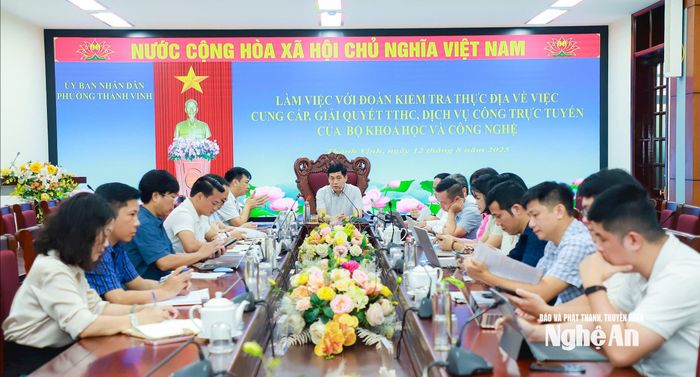 Quang cảnh cuộc làm việc. Ảnh: Thành Duy