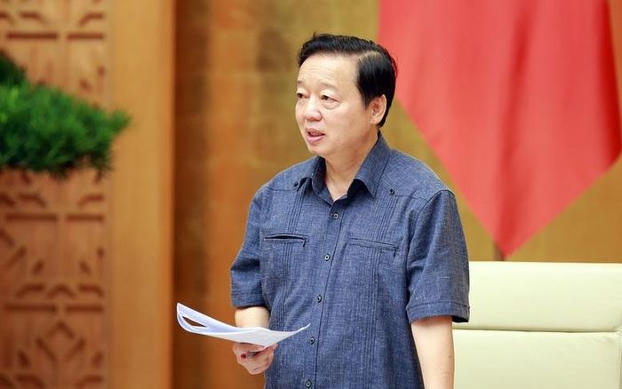 Phó Thủ tướng Trần Hồng Hà nêu rõ: Phải thiết lập cơ chế xử lý dứt điểm những vướng mắc, bất cập tồn tại nhiều năm, đồng thời trao quyền chủ động hơn cho địa phương bảo đảm lợi ích hài hòa giữa Nhà nước và người dân - Ảnh: VGP/Minh Khôi