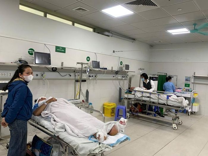 Bảo đảm kinh phí phục vụ hoạt động khám chữa bệnh BHYT cho nhân dân - Ảnh: VGP/HM