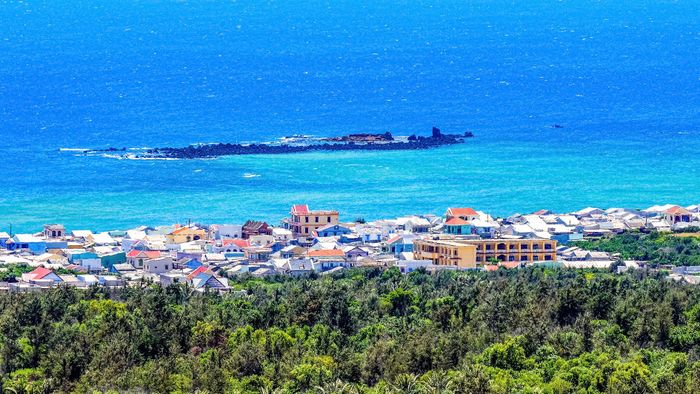 Đặc khu Phú Quý nhìn từ trên cao