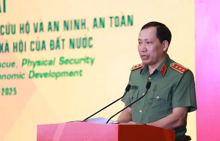Thượng tướng Lê Văn Tuyến, Thứ trưởng Bộ Công an phát biểu khai mạc Diễn đàn. Ảnh: Dương Giang/TTXVN