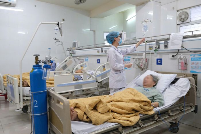 Bộ Y tế đề nghị bảo đảm kinh phí phục vụ hoạt động khám chữa bệnh BHYT cho nhân dân.