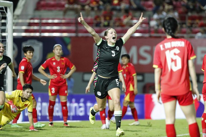 Tình huống ghi bàn của U23 nữ Úc - Ảnh: Hoàng Linh