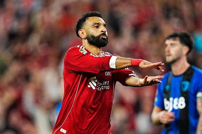  Salah ấn tỷ số bằng bàn thắng ở phút 90+4.