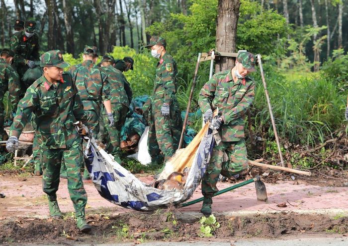 Thông qua chương trình, nhằm nâng cao ý thức, trách nhiệm của mỗi người trong việc bảo vệ môi trường 