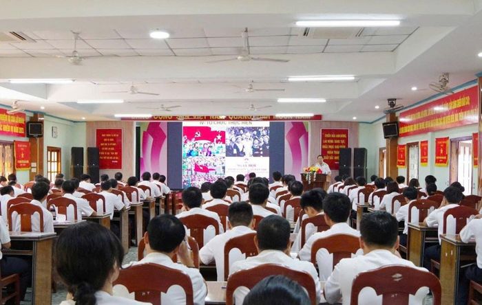 Các bài giảng được số hóa, kết hợp các phần mềm mô phỏng góp phần nâng cao chất lượng huấn luyện quân sự, giáo dục chính trị.