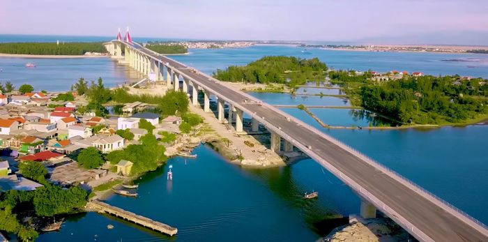 Cây cầu nằm trong tổng thể dự án đường và cầu Thuận An dài hơn 7,7km. Ảnh: HN Huế.