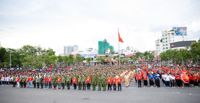 Hình ảnh xuống đường "Cùng Việt Nam tiến bước" tại điểm cầu Hải Phòng sáng 16/8. Ảnh: CTV