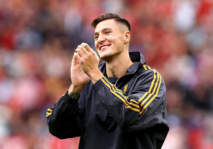  Việc Sesko sang Manchester United cũng đánh dấu bước ngoặt lịch sử với bóng đá Slovenia. 