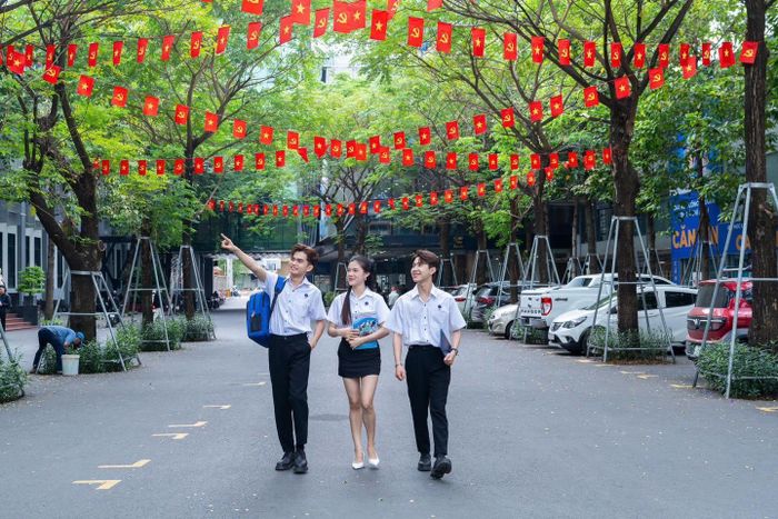 Trước tình hình các chiêu thức lừa đảo ngày càng tinh vi, các trường đại học đều đưa ra những khuyến cáo quan trọng cho tân sinh viên và phụ huynh.