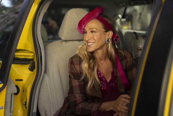  Carrie Bradshaw do Sarah Jessica Parker đóng là nhân vật trung tâm trong And Just Like That. 