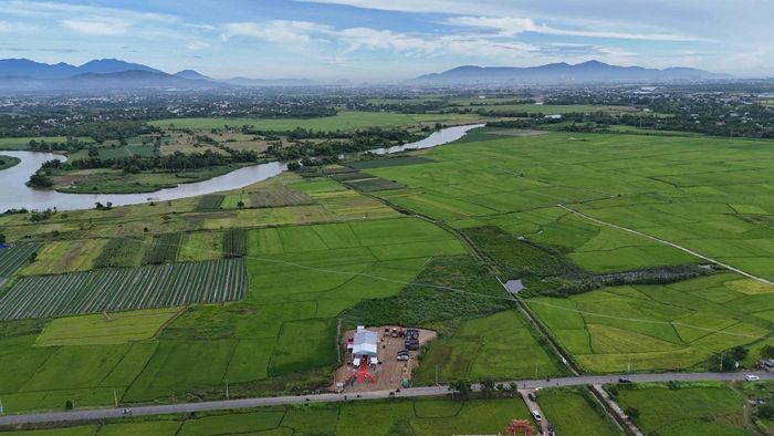 Khu vực thi công khu tái định cư. Ảnh: Nguyễn Tú.