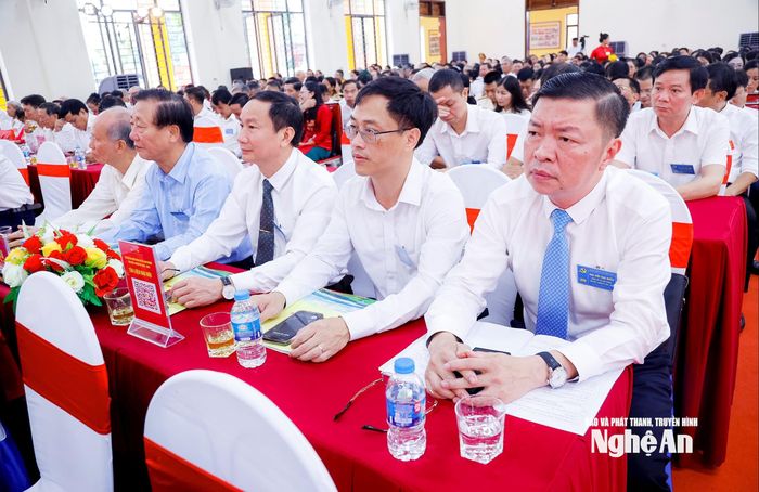 Đại diện lãnh đạo các sở, ban, ngành tham dự đại hội. Ảnh: TL