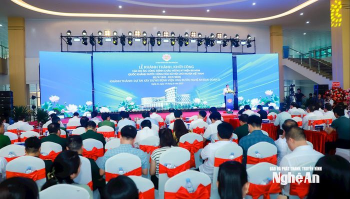 Quang cảnh tại điểm cầu Bệnh viện Ung bướu Nghệ An. Ảnh: Thành Duy