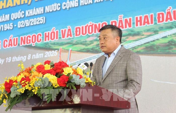 Chủ tịch UBND thành phố Hà Nội Trần Sỹ Thanh phát biểu tại buổi lễ. Ảnh: Nguyễn Thắng - TTXVN
