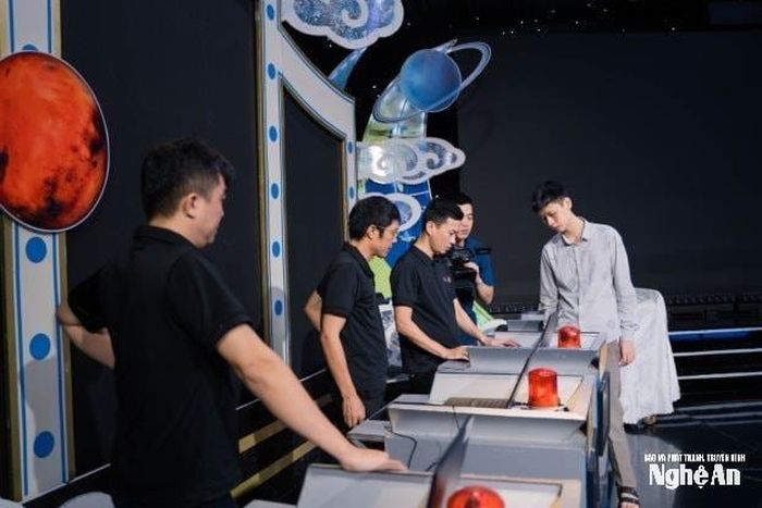 Bộ phận kĩ thuật luôn sẵn sàng tâm thế xử lý các tình huống phát sinh.