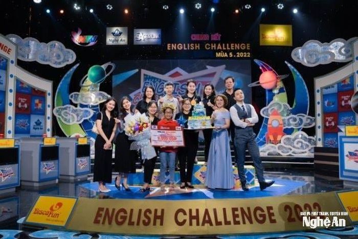 Những thành viên của “ngôi nhà” English Challenge.