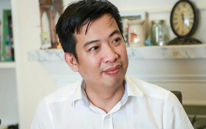 Nhà văn Hoàng Anh Tú