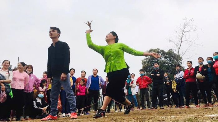 Đến với lễ hội đền Nghĩa Đô, du khách có cơ hội được trải nghiệm các hoạt động văn hóa, thể thao hấp dẫn. 