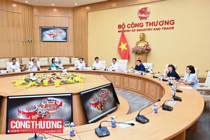Sáng 30/7/2025, Ban Thường vụ Đảng ủy Bộ Công Thương họp về công tác tổ chức triển lãm thành tựu Ngành Công Thương