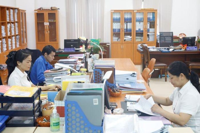 Công tác giải ngân nguồn vốn đầu tư công luôn được KBNN khu vực XIV coi là nhiệm vụ trọng tâm. Ảnh: H.T