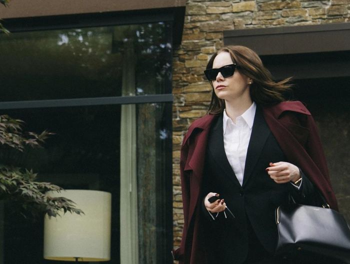 Emma Stone trong một cảnh phim "Bugonia". Ảnh: Focus Features