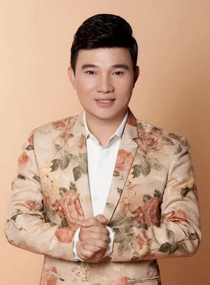 Ca sĩ Quang Linh. Ảnh: NVCC